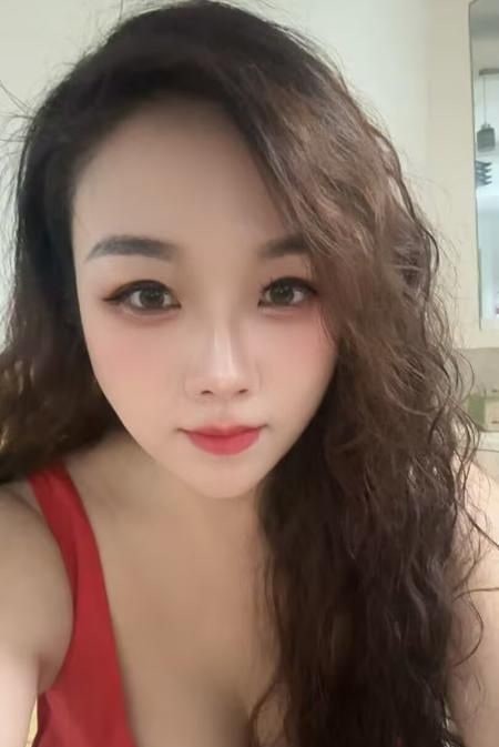风骚服务系少妇 图片 2